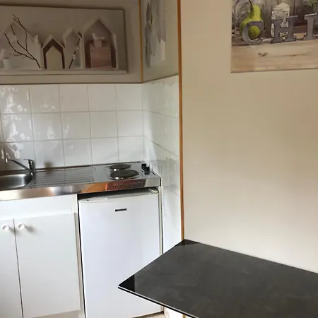 Dom wakacyjny Le Clos De La Pommeraie Maisonnette